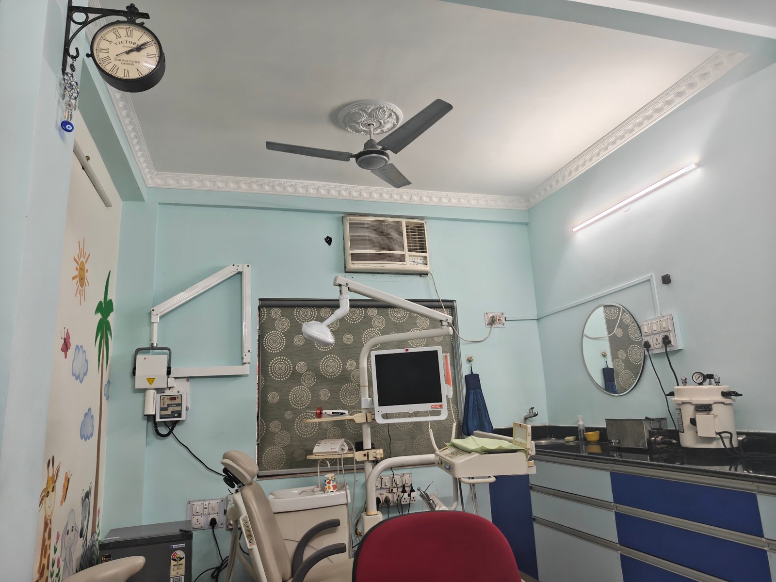 Dental Treatment & Diagnostic Room