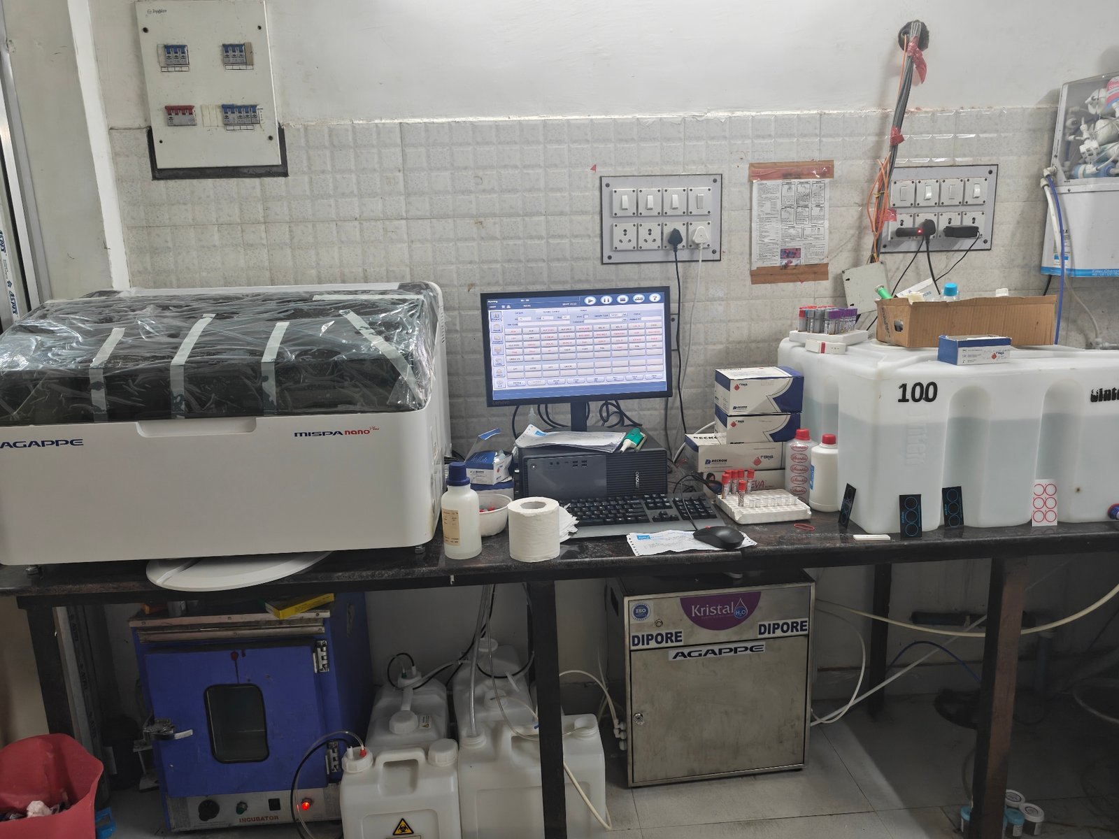Automated Biochemistry Analyzer